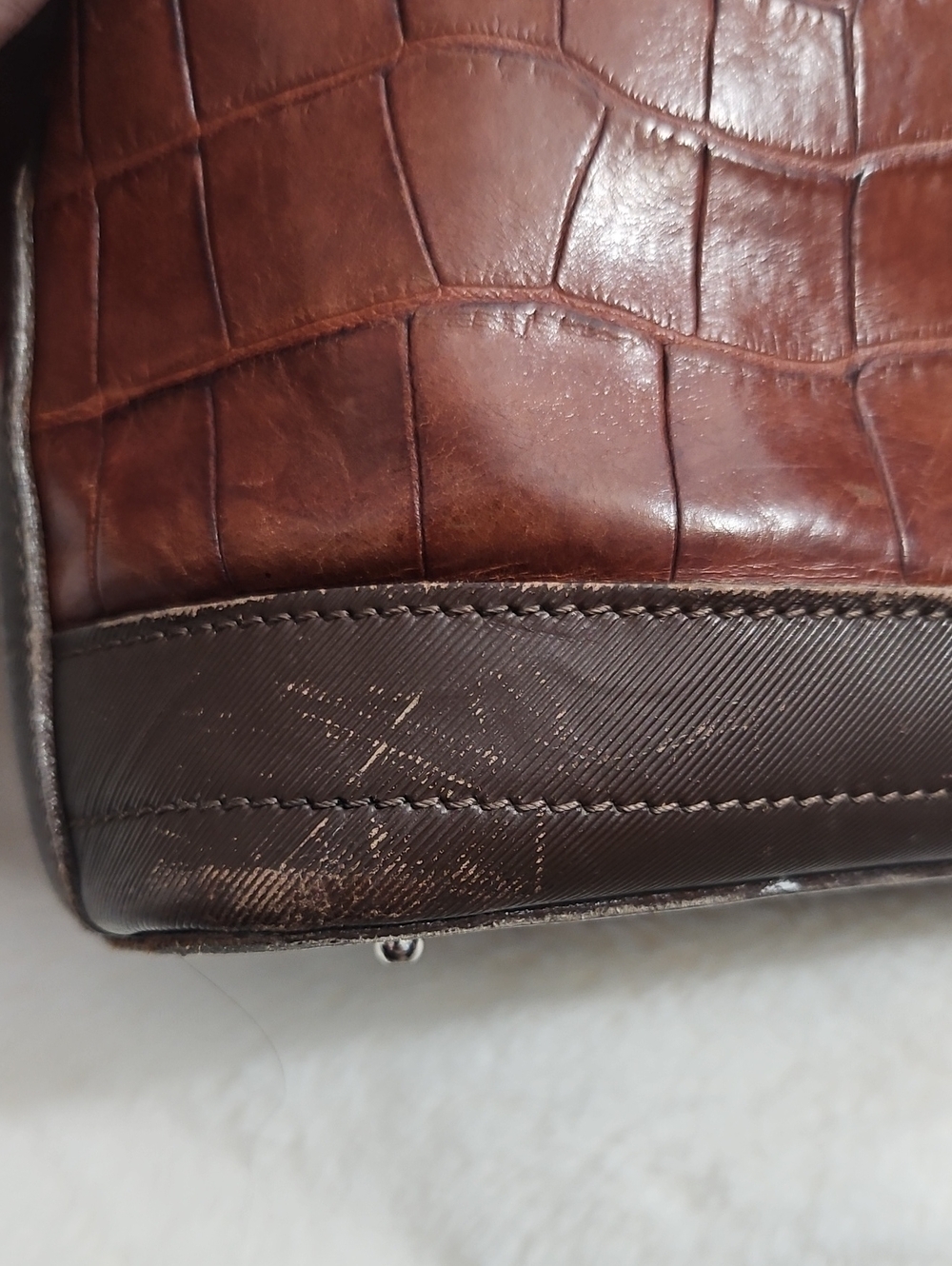 Dooney & Bourke Vintage Croc Embossed Leather Shoulder Tote Bag Brown - Picture 6 of 12